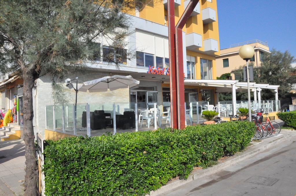 Hotel Sirena Σενιγκάλια Εξωτερικό φωτογραφία