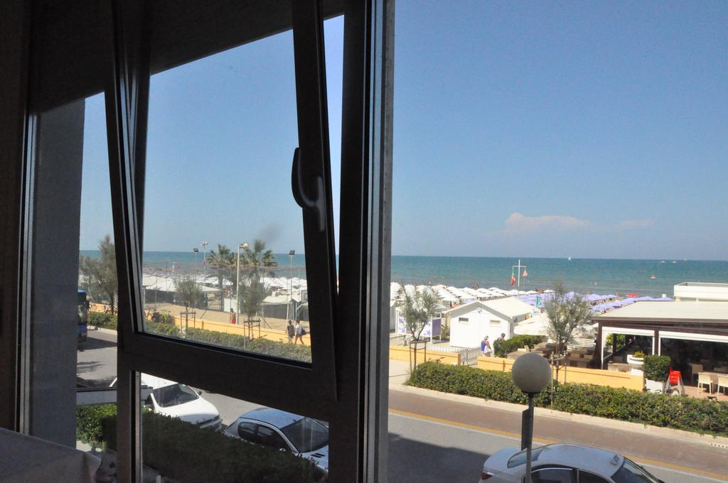 Hotel Sirena Σενιγκάλια Εξωτερικό φωτογραφία